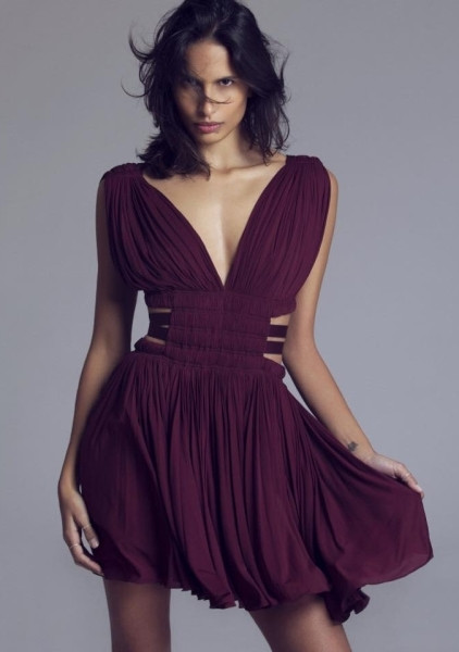 ana-carolina-reis-609460-fit